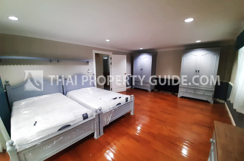 House with Shared Pool in Sukhumvit 